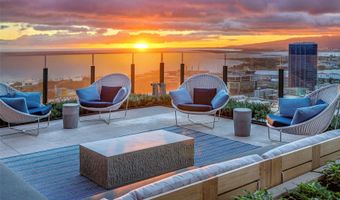 987 Queen St 701, Honolulu, HI 96814