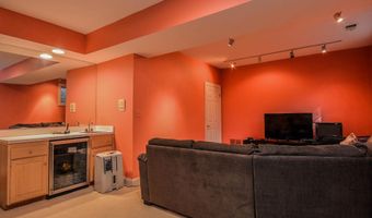 7806 FOX GATE Ct, Bethesda, MD 20817