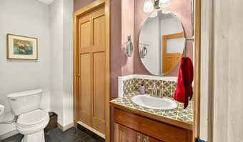 2026 Ashland Mine Rd, Ashland, OR 97520