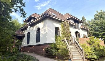 5912 5 Mile Pt Rd, Allouez, MI 49805
