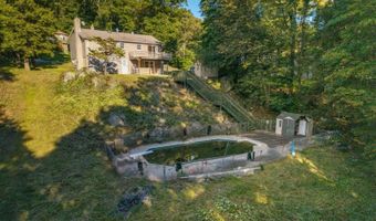 71 Panorama Dr, Alloway, NJ 07461