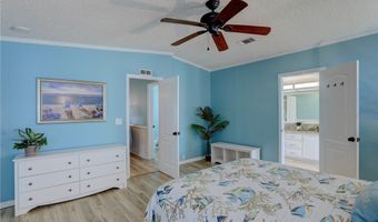 550 Tarpon Dr, Barefoot Bay, FL 32976