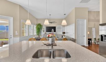 508 WINTERSIDE Dr, Apollo Beach, FL 33572