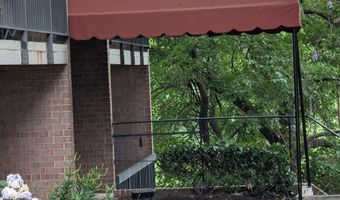 3210 S 28TH St 304, Alexandria, VA 22302