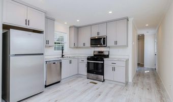 1346 Newport Ave, Attleboro, MA 02703