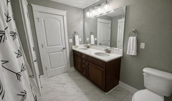 13056 Holly Springs Ave, Biloxi, MS 39532