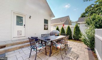 300 Delaware Ave, Absecon, NJ 08201