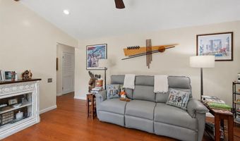 409 Mayfair Dr, Ballwin, MO 63011