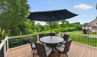 688 Stoney Creek Ln, Ballwin, MO 63021