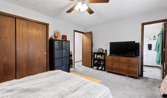 243 Plainview Dr, Avon, IN 46123