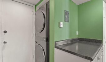 2522 S Worchester Ct B, Aurora, CO 80014