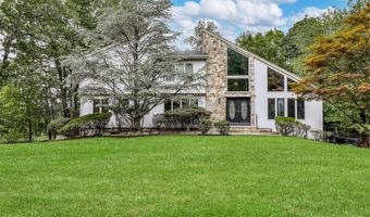 14 S Post Ln, Airmont, NY 10952
