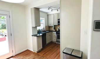 2723 FARNSWORTH Dr, Alexandria, VA 22303