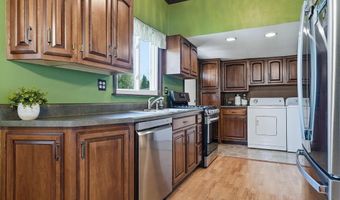 319 E Broad St, Angola, IN 46703