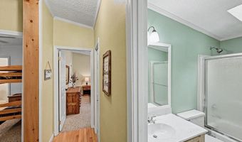 160 Ginsburg Cir, Albrightsville, PA 18210
