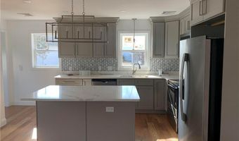 88 Reed St, Warwick, RI 02886