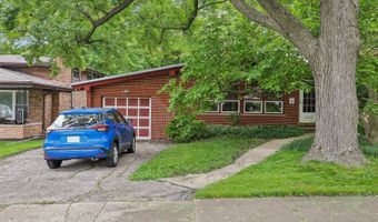 4528 Pershing Ave, Downers Grove, IL 60515