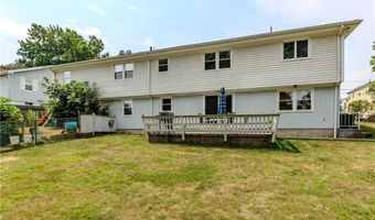 3 Ostend St, Johnston, RI 02919