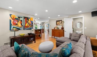 94 Lovett St, Beverly, MA 01915