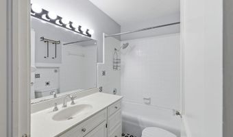 261 E OAKVIEW Pl, Alamo Heights, TX 78209
