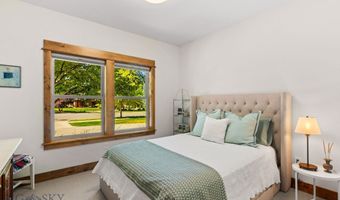 2452 Creekwood Dr, Bozeman, MT 59715