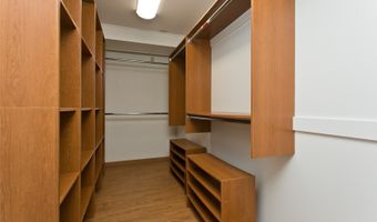 5347 Malu Pl, Honolulu, HI 96816