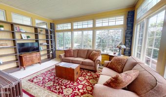 3230 W Chestnut Ave, Altoona, PA 16601