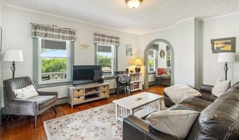 7 Prospect Ave, Narragansett, RI 02882