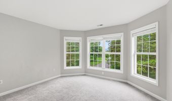 24674 PEACH ORCHARD Ln, Aldie, VA 20105