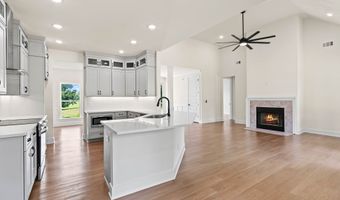 135 Oak Terrace Dr, Baldwin, GA 30511