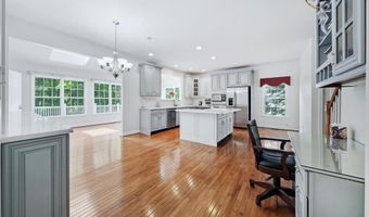 17 WATERTON Dr, Bear, DE 19701