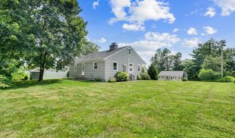 27 Skyline Dr, Brookfield, CT 06804
