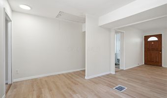 1074 S James Rd, Columbus, OH 43227
