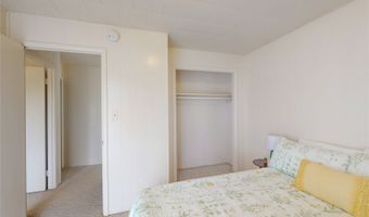 47-398 Mawaena St, Kaneohe, HI 96744