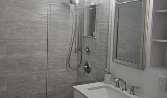 1210 N TAFT St 710, Arlington, VA 22201