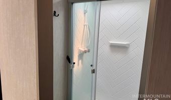 514 D22 Sawyer St, Cascade, ID 83611