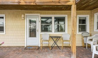 29 E 28TH St, Avalon, NJ 08202