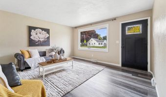 1513 E CALUMET St, Appleton, WI 54915