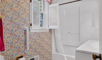 2848 Anderson Dr, Allison Park, PA 15101