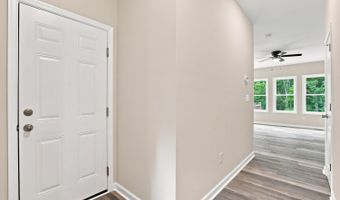157 Safeway Dr, Amherst, VA 24572