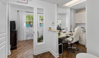 10 S MAIN, Allentown, NJ 08501