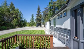 87477 Jean Dr, Bandon, OR 97411