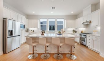 2180 Corsair St, Alameda, CA 94501