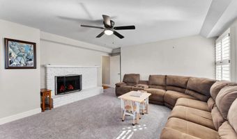 3045 Mary Ln, Escondido, CA 92025