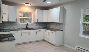 3116 Ridgehill Ave, Alliance, OH 44601