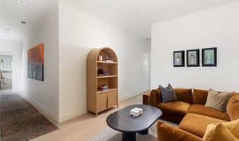 92 Sun Glow Ln, Las Vegas, NV 89135