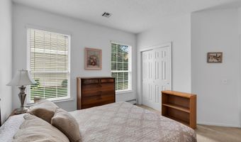 90 Sandpiper Dr, Bayville, NJ 08721