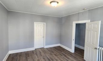 100 W 12TH St, Bayonne, NJ 07002