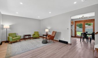 805 SE 2nd St, Ankeny, IA 50021