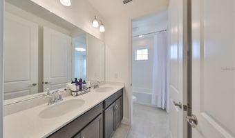 933 SIGNET Dr, Apollo Beach, FL 33572